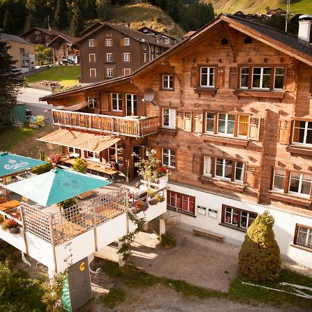Nangijala Hostel Disentis Esterno foto
