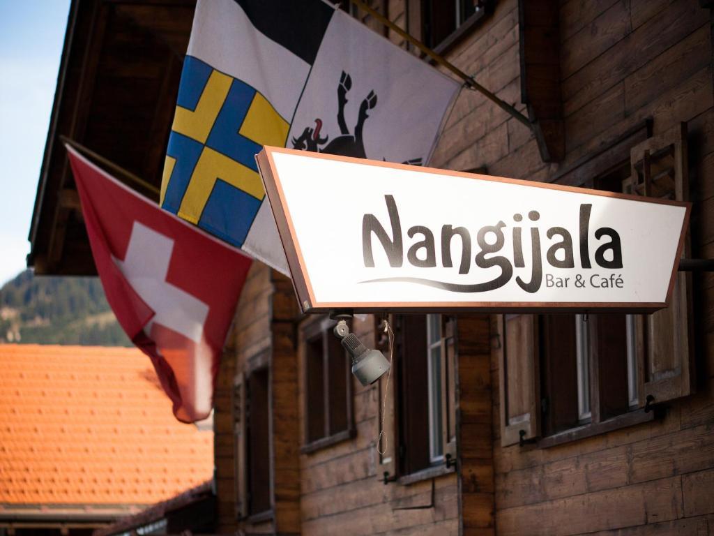 Nangijala Hostel Disentis Esterno foto
